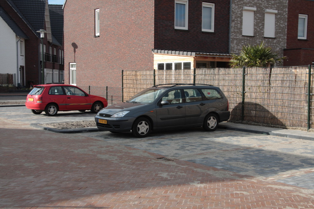 Extra parkeerplaatsen Poeldijk Dorp